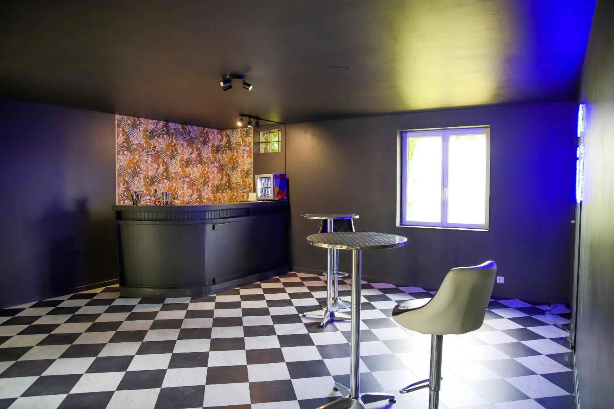 Crazy Villa Champs Corons 61 - Interior Heated Pool - 2H From Paris - 30P Les Menus Екстериор снимка